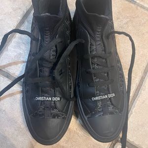 Worn about 5 times still in awesome and like new condition with new everything